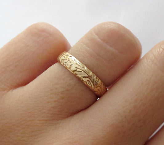 14k Gold Filled 4mm Thick Floral Ring