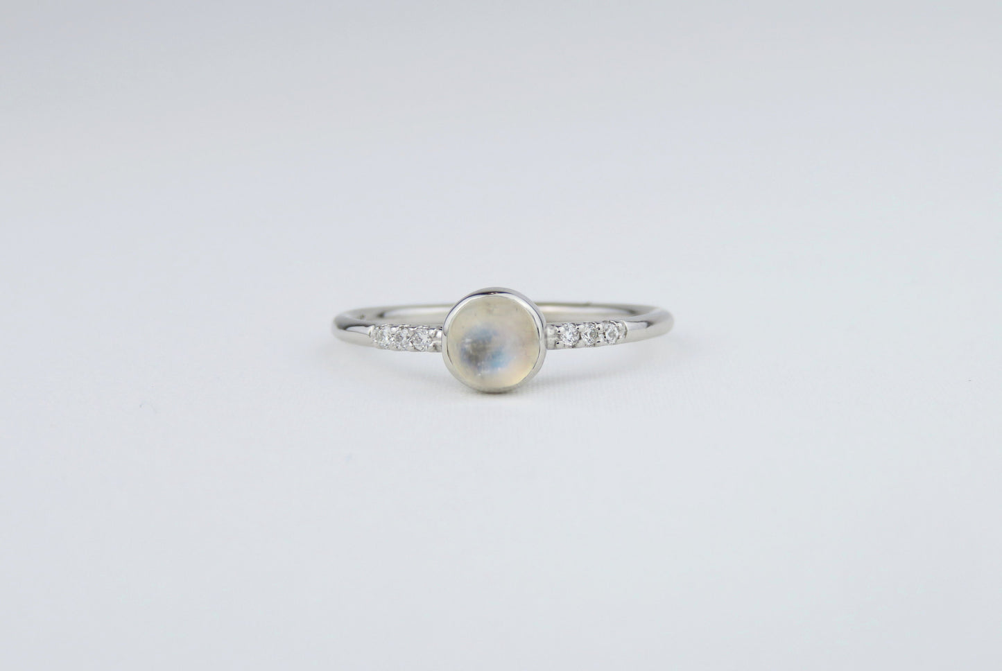 14k Gold 5mm Round Moonstone Ring with Diamond Accents