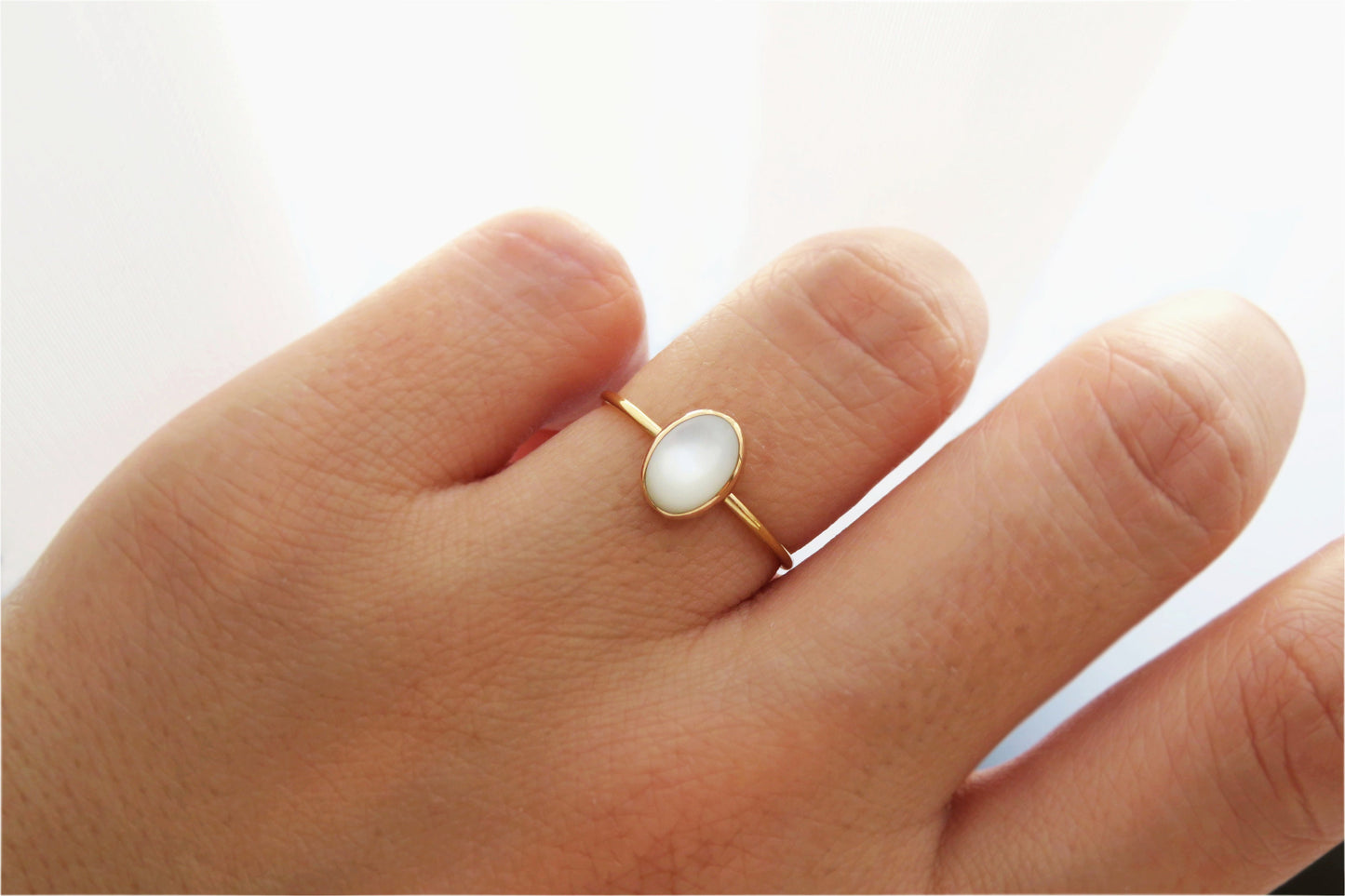 14k Gold Filled 6x8mm Oval Mother of Pearl Ring