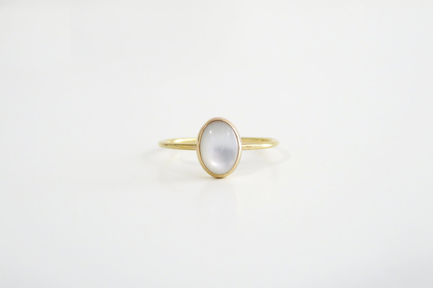 14k Gold Filled 6x8mm Oval Mother of Pearl Ring