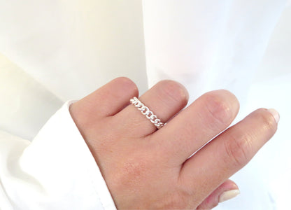 Silver Curb Chain Ring