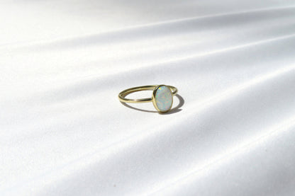 14k Gold 6x8mm Oval White Fire Opal Ring