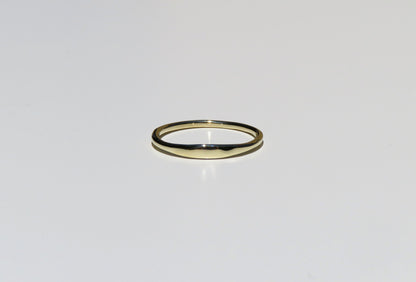 14k Gold 1.4mm Hammered Signet Ring