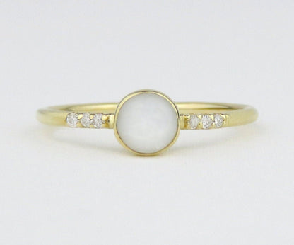 14k Gold 5mm Round Mother of Pearl Ring with Diamond Accents