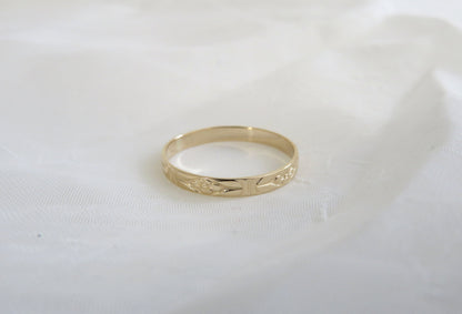 14k Gold 2.8mm Floral Wedding Band