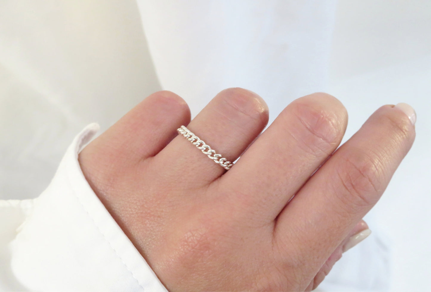 .925 Sterling Silver 3mm Curb Chain Ring